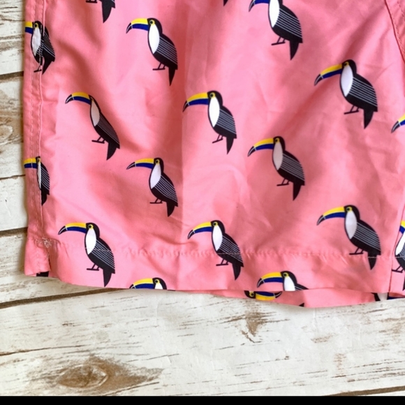 🆕Franks Australia | Pink Toucan Print Mens Swim Trunks Swimsuit Size Large - Picture 2 of 5